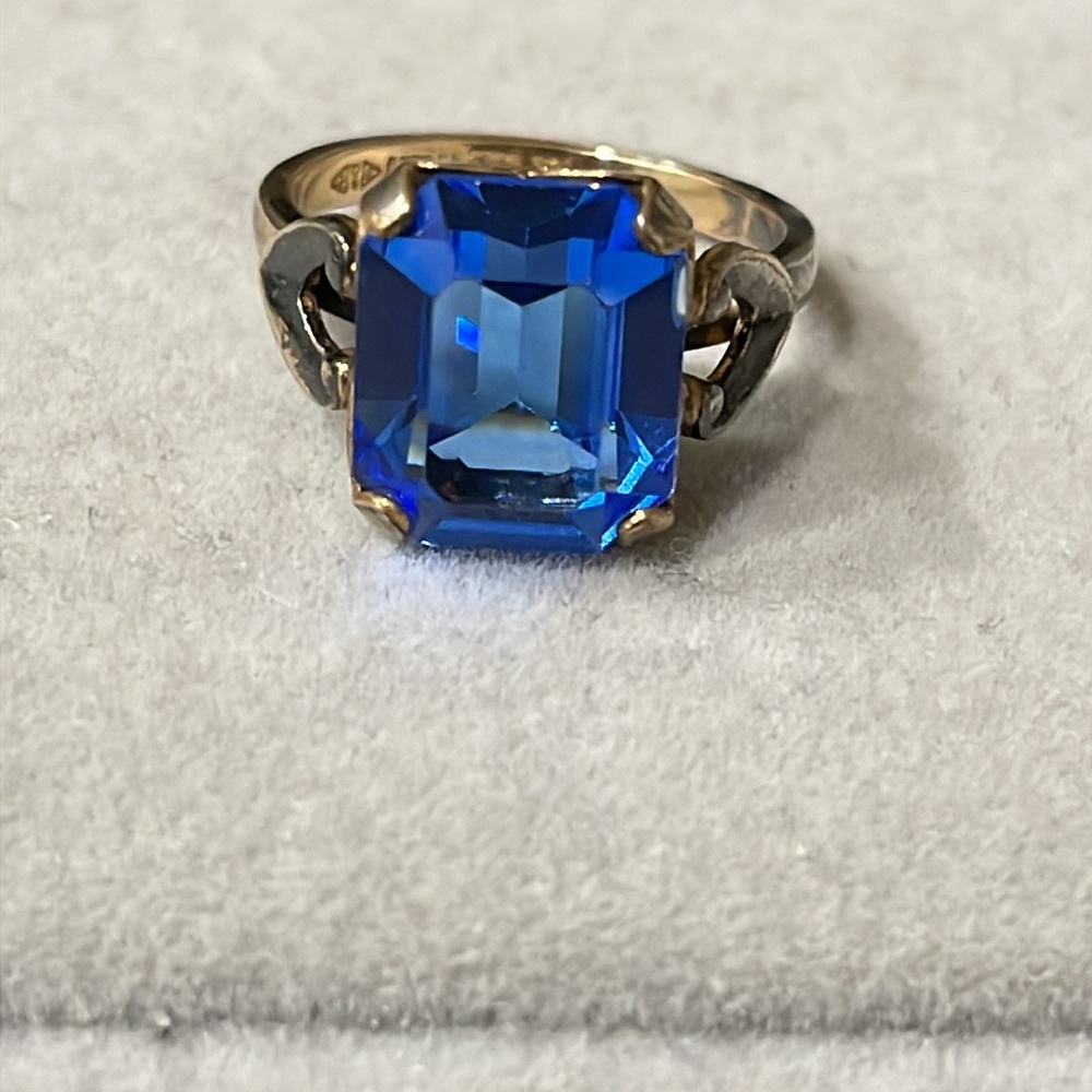 10K GOLD FILLED GENUINE 4CT BLUE
TOPAZ RING